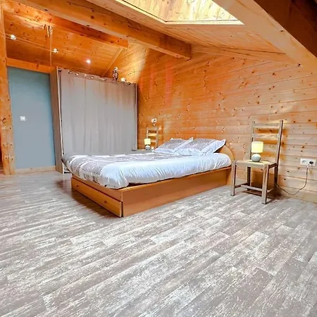 Chalet Peaceful Near The Slopes 8 People Fontrabiouse
